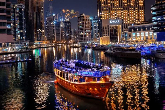 Exploring the Enchantment: Dhow Cruises in Dubai